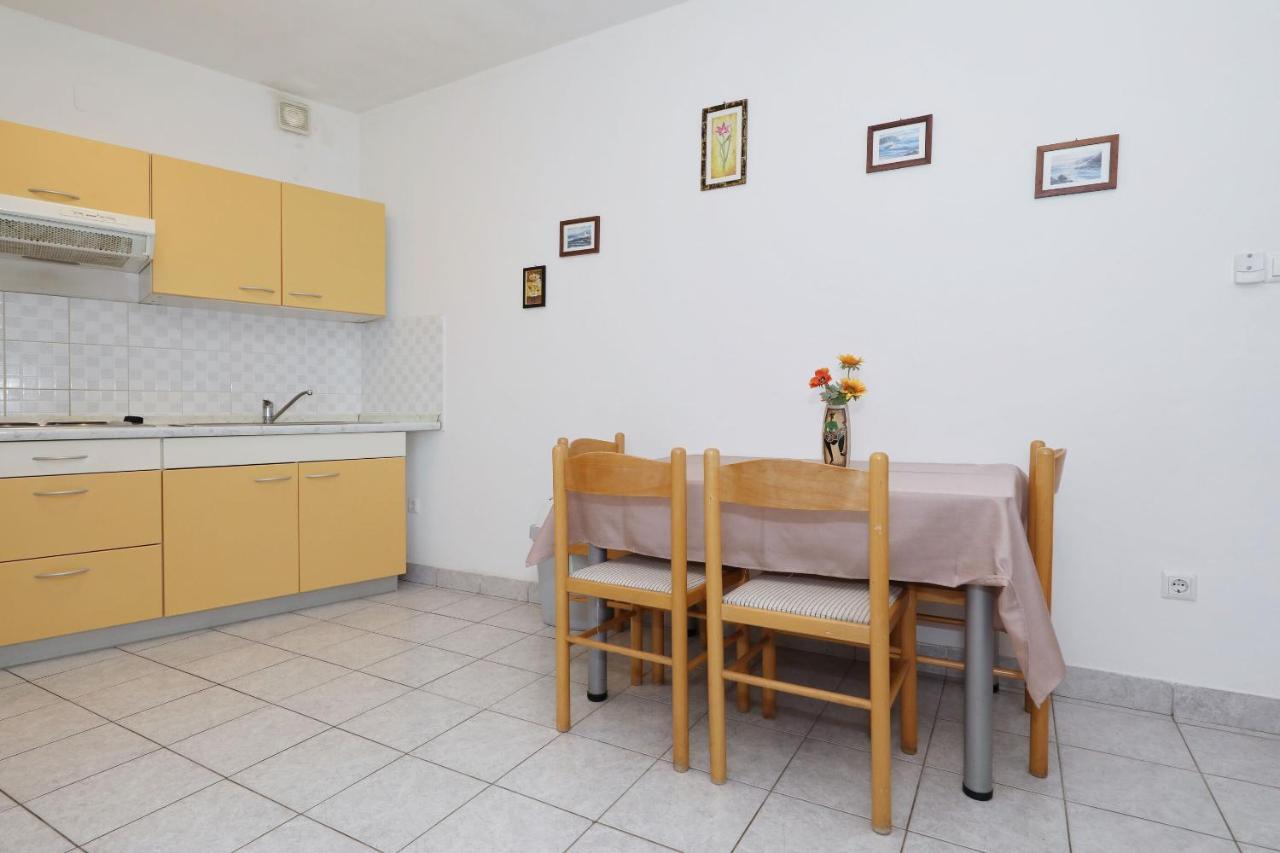 Apartment Alexa Turanj Buitenkant foto